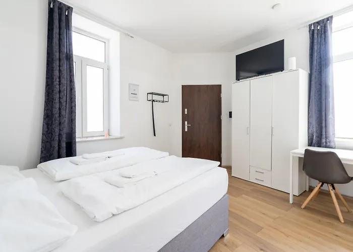 Farawayhomes 43 *