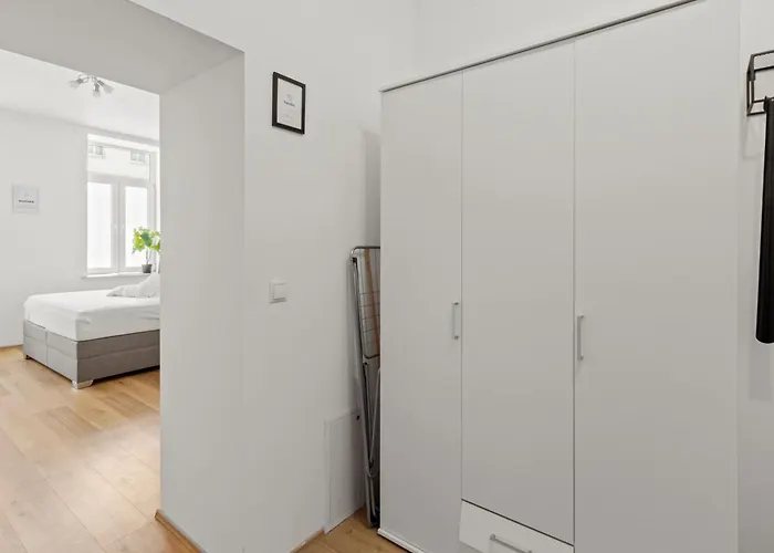 Farawayhomes 43 *