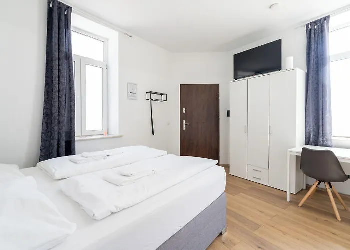 Farawayhomes 43 *